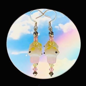 Beautiful cupcake earring set w/ Swarovski crystal